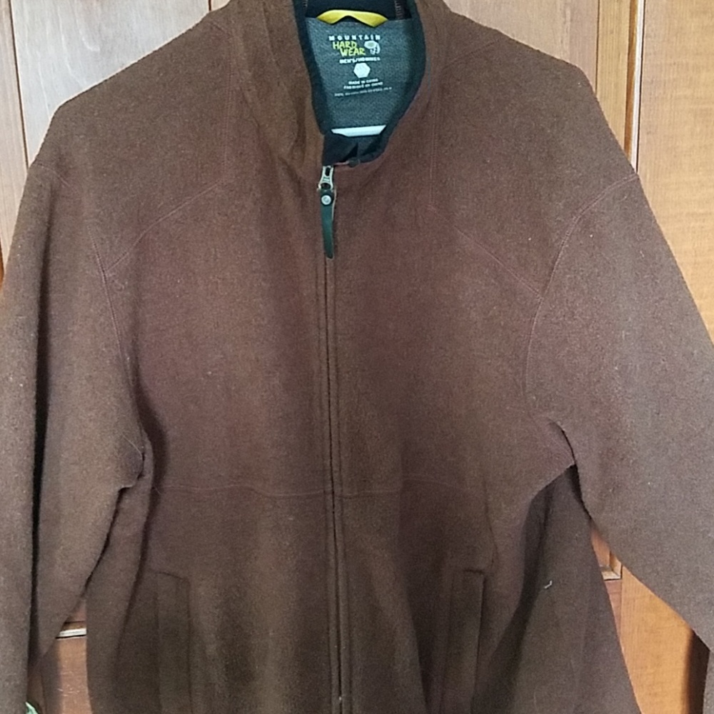Lightweight zip up fleece